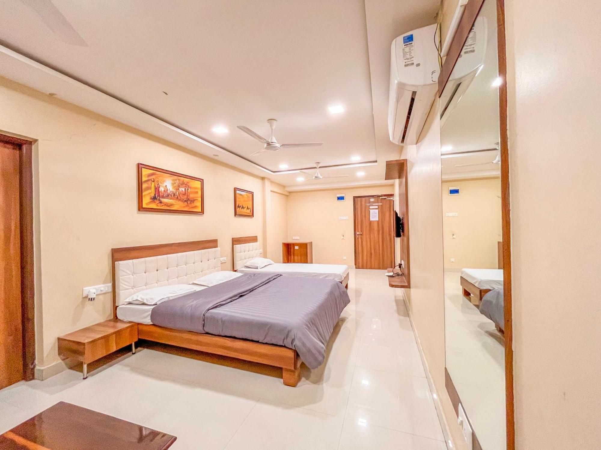 Stayguru Park View Residency Bhuj Eksteriør bilde
