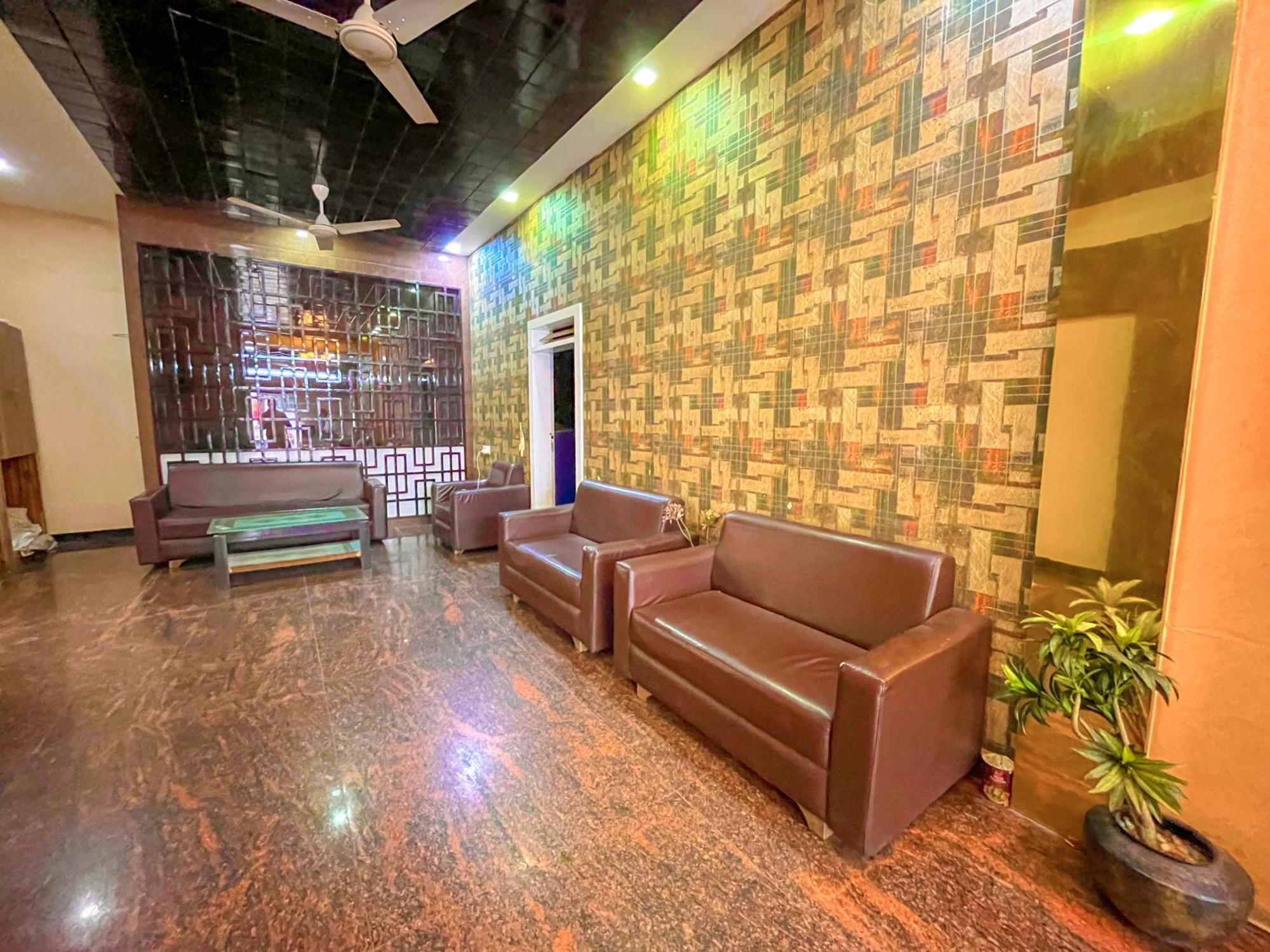 Stayguru Park View Residency Bhuj Eksteriør bilde