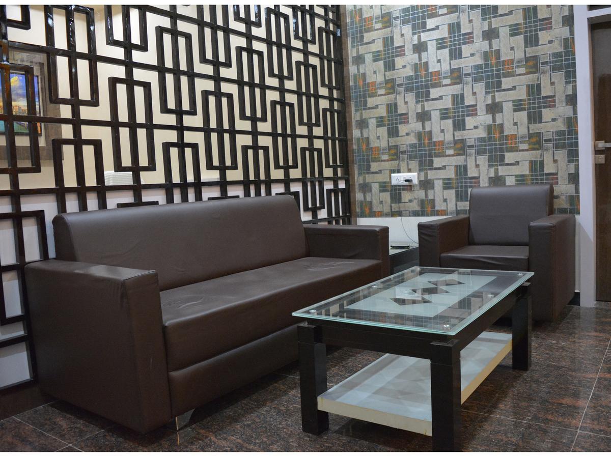 Stayguru Park View Residency Bhuj Eksteriør bilde