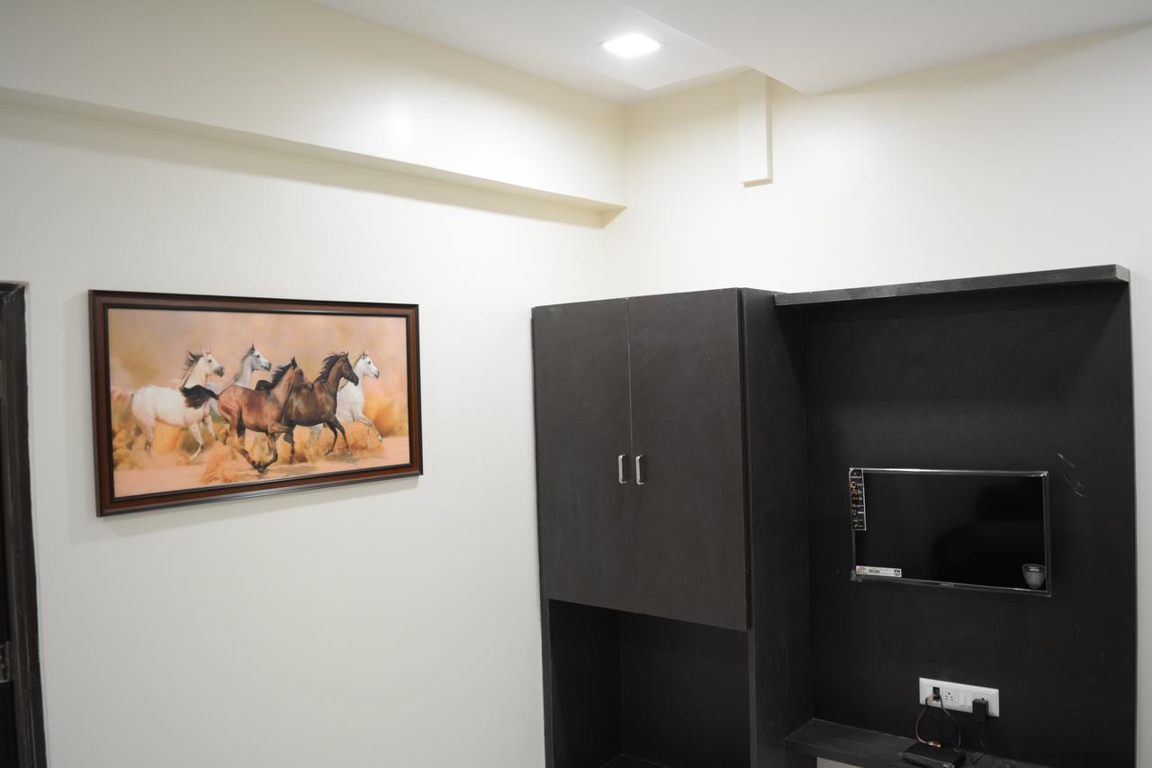 Stayguru Park View Residency Bhuj Eksteriør bilde